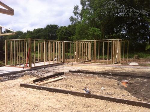 U Shape Stable Installation