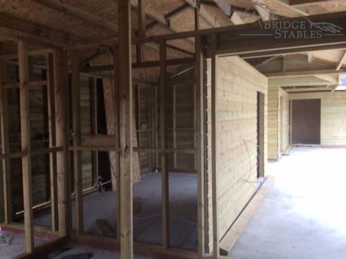 U Shape Stable Installation