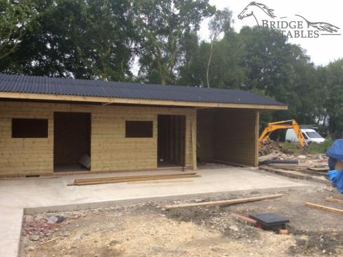 U Shape Stable Installation