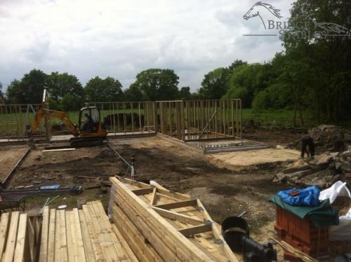 U Shape Stable Installation