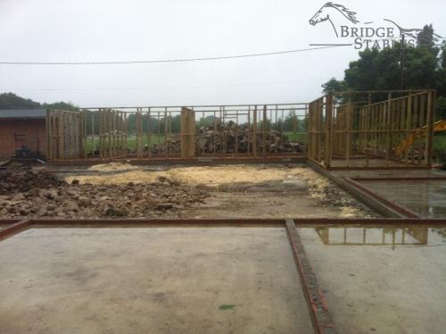 U Shape Stable Installation